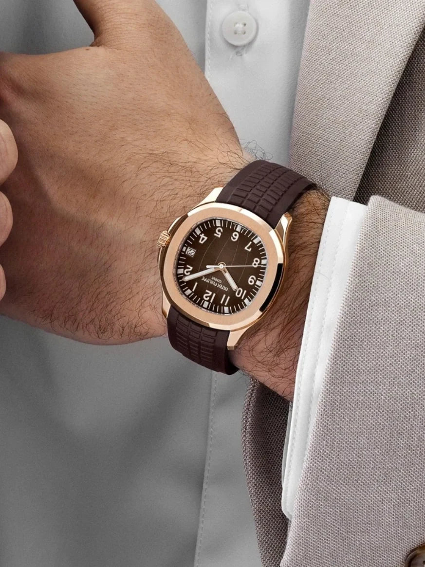 Patek Philippe. Aquanaut 5167 Rose Gold & Dark Brown