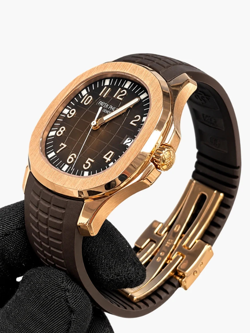 Patek Philippe. Aquanaut 5167 Rose Gold & Dark Brown