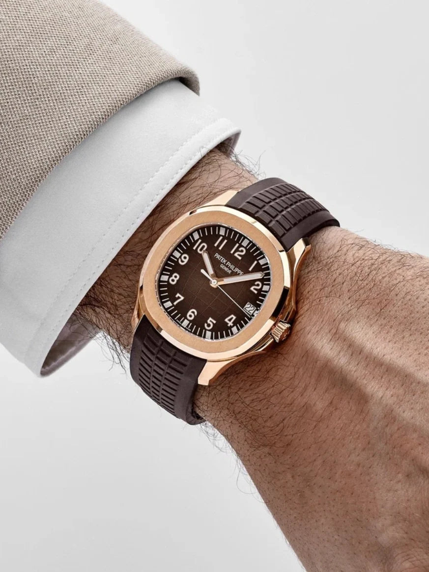 Patek Philippe. Aquanaut 5167 Rose Gold & Dark Brown